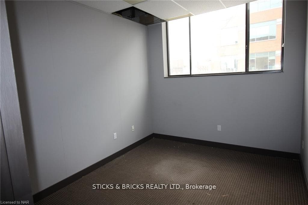 4673 Ontario Avenue Unit 201 photo 6