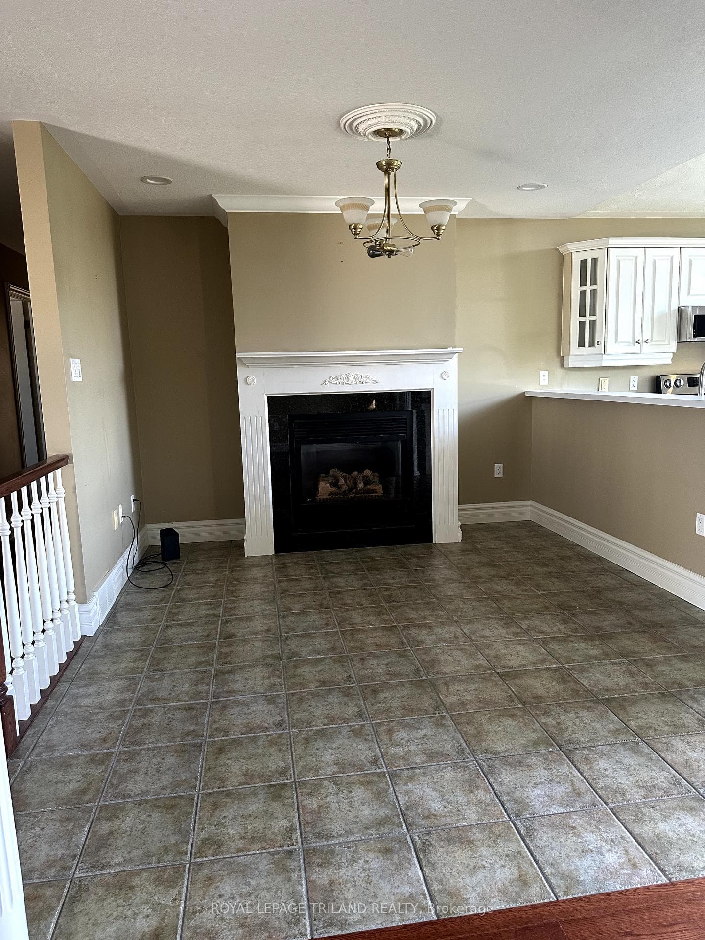 54 Donker Drive Unit A photo 5