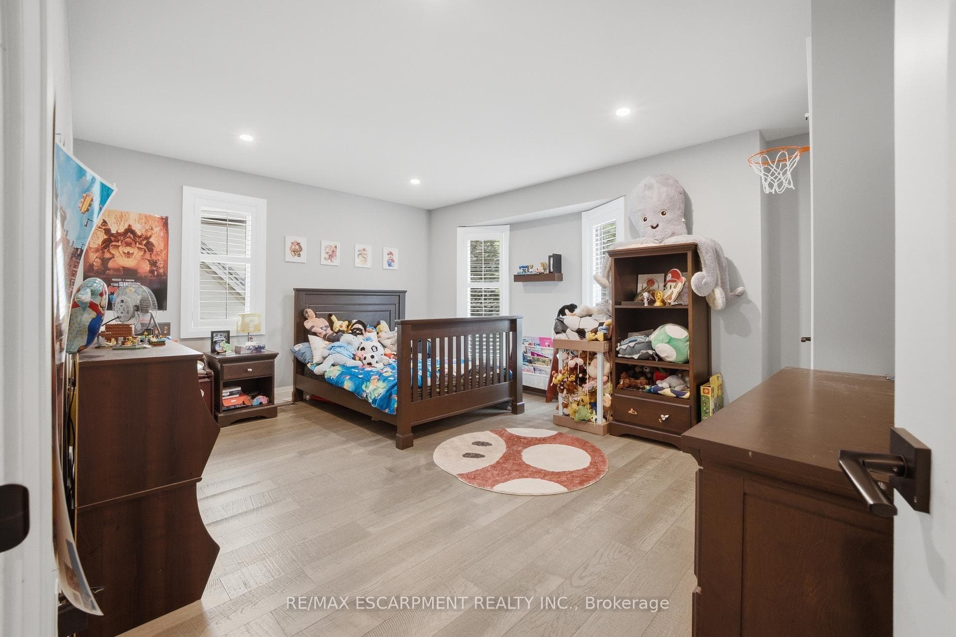 81 Flanders Drive photo 27