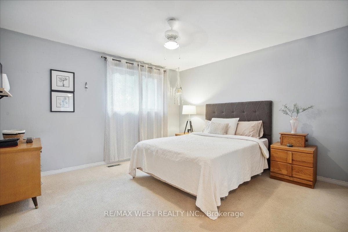 192 Biscayne Boulevard photo 6