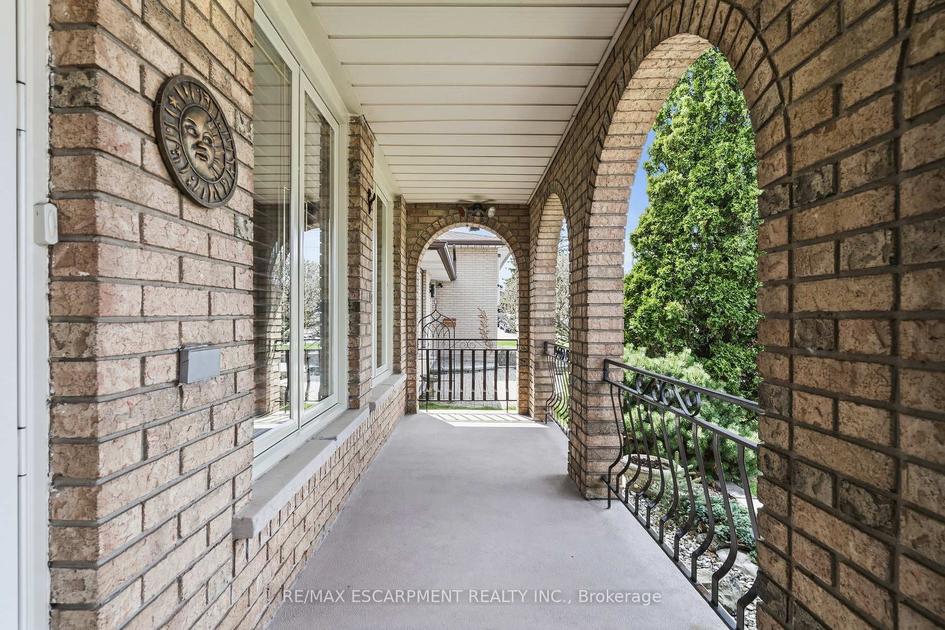 263 Guildwood Drive photo 3
