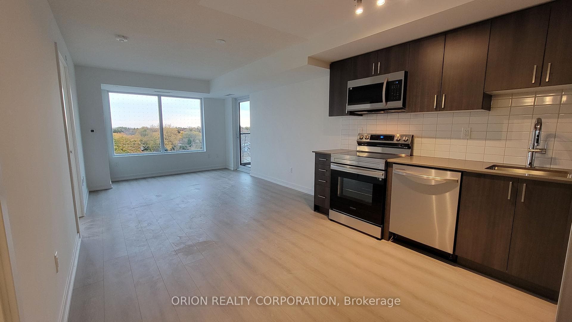 1435 Celebration Drive Unit 504 photo 10