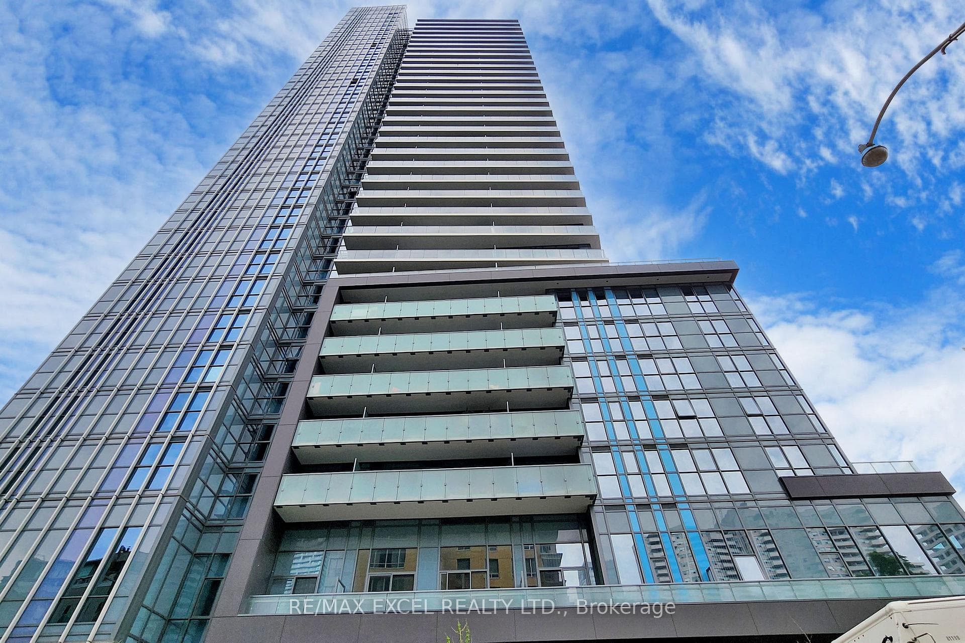125 Redpath Avenue Unit 1411 photo 3
