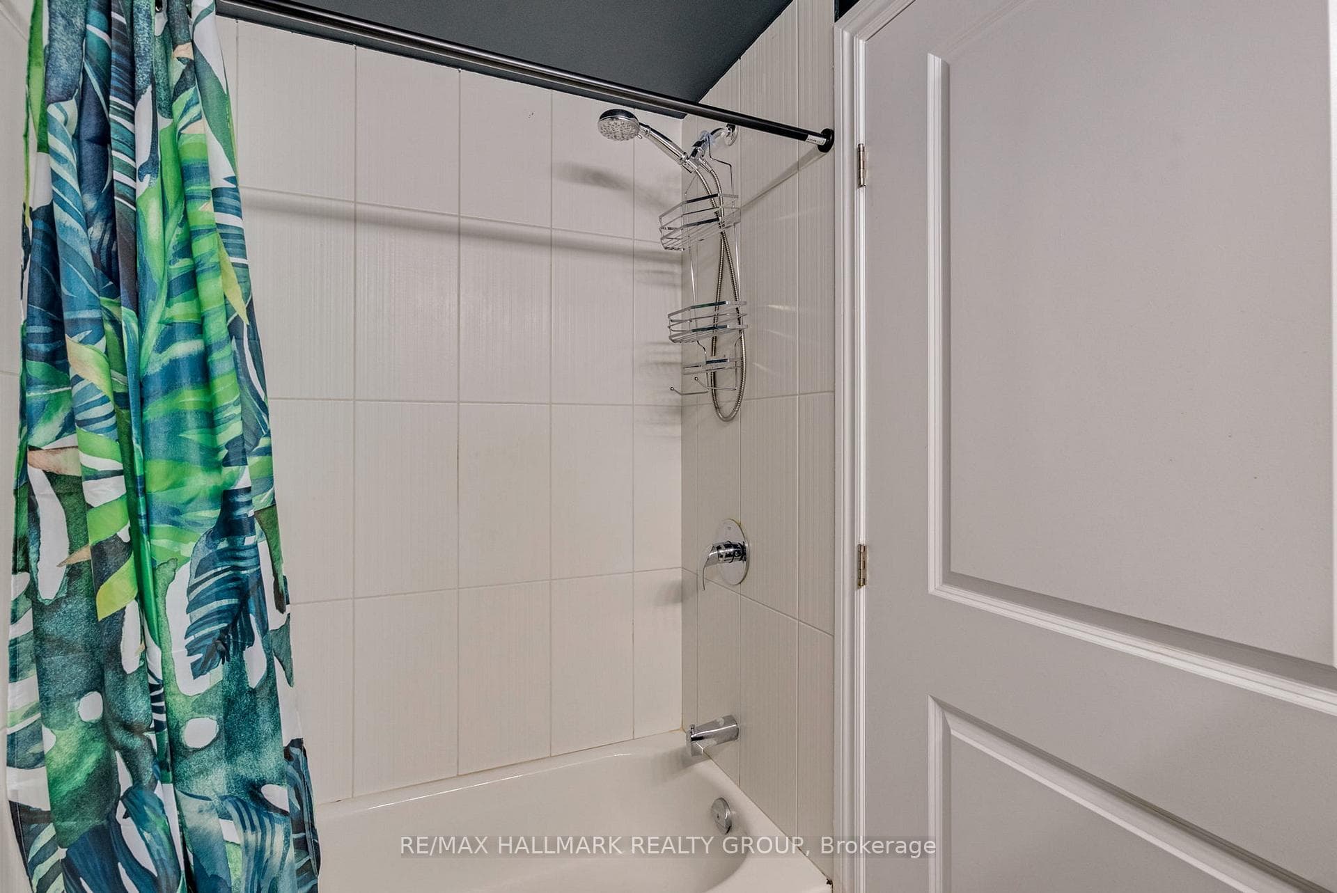 429 Kent Street Unit 105 photo 14