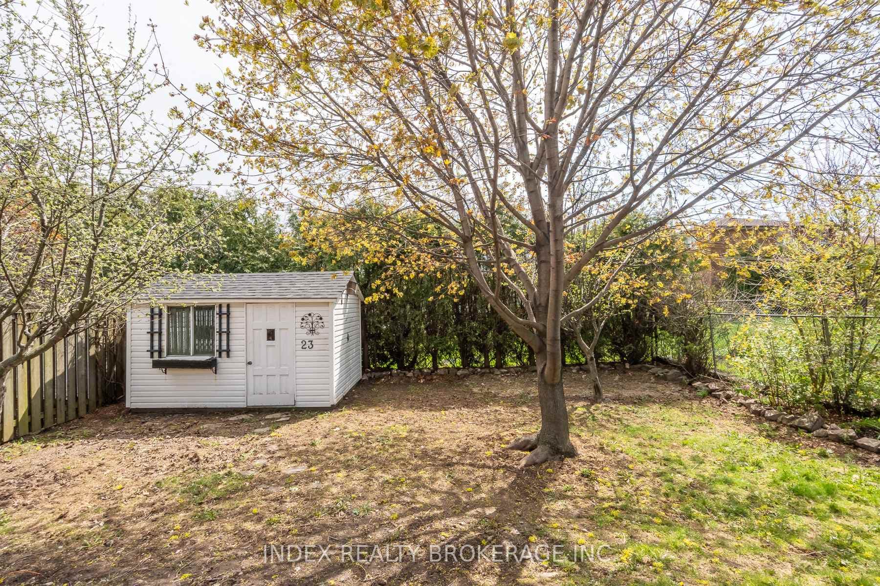 23 Tyrone Drive photo 45