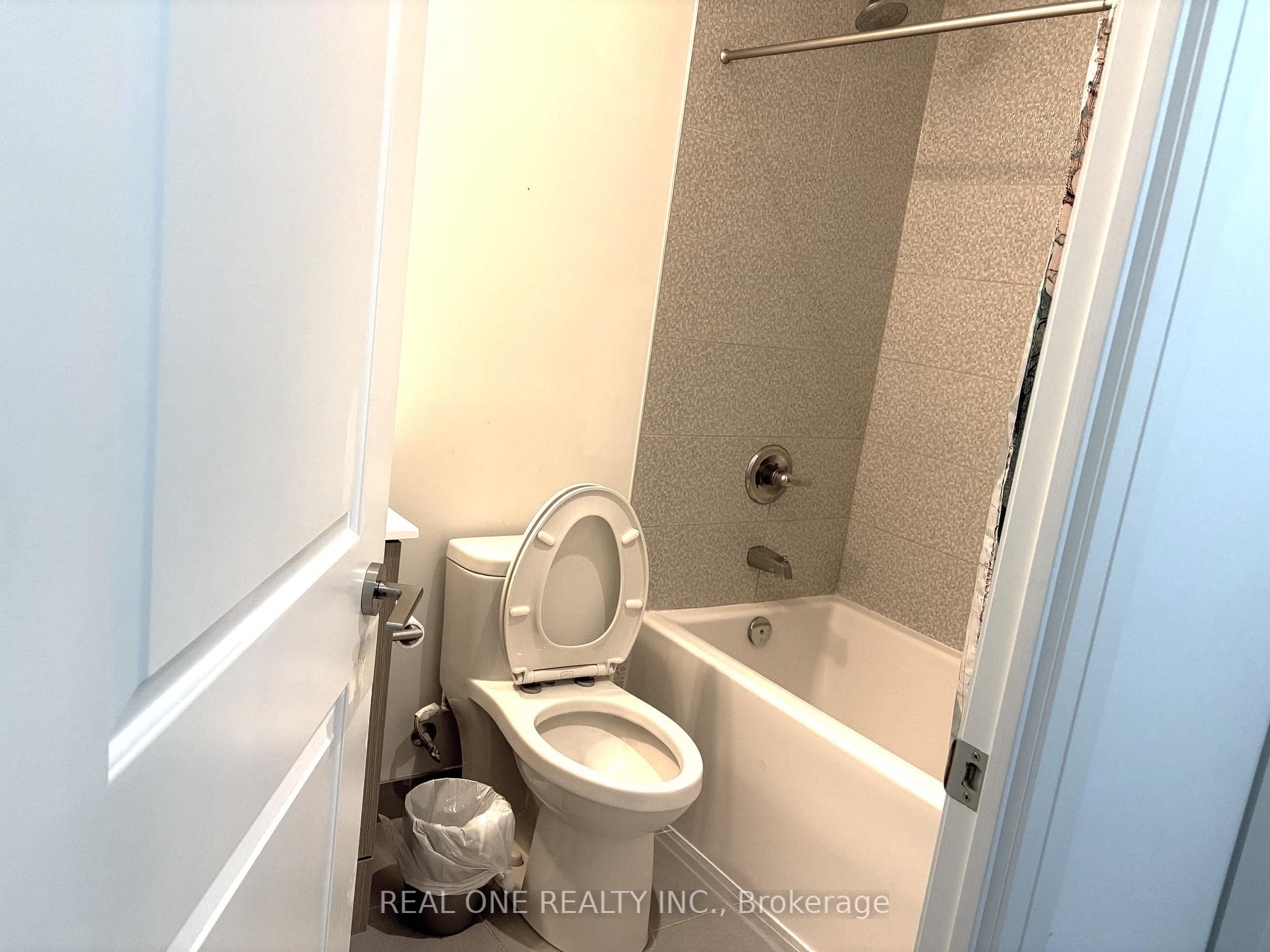 50 Ann O'reilly Road Unit 802 photo 11