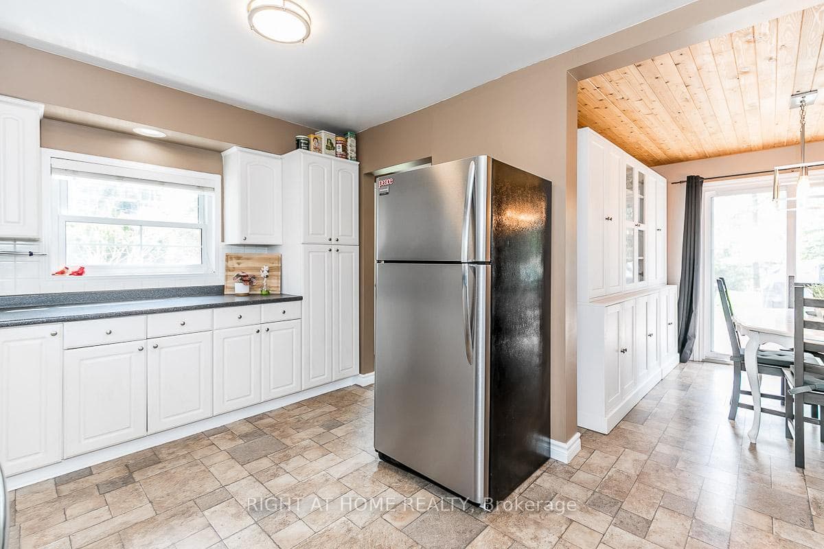 Plenty of Cabinetry!