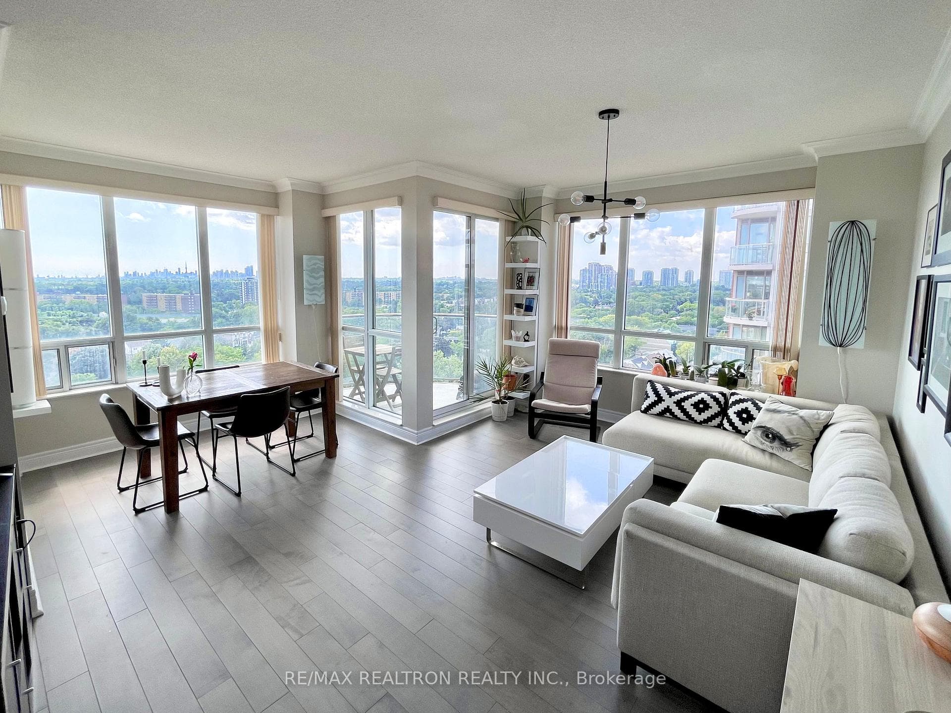 1 Clairtrell Road Unit 1205 photo 1