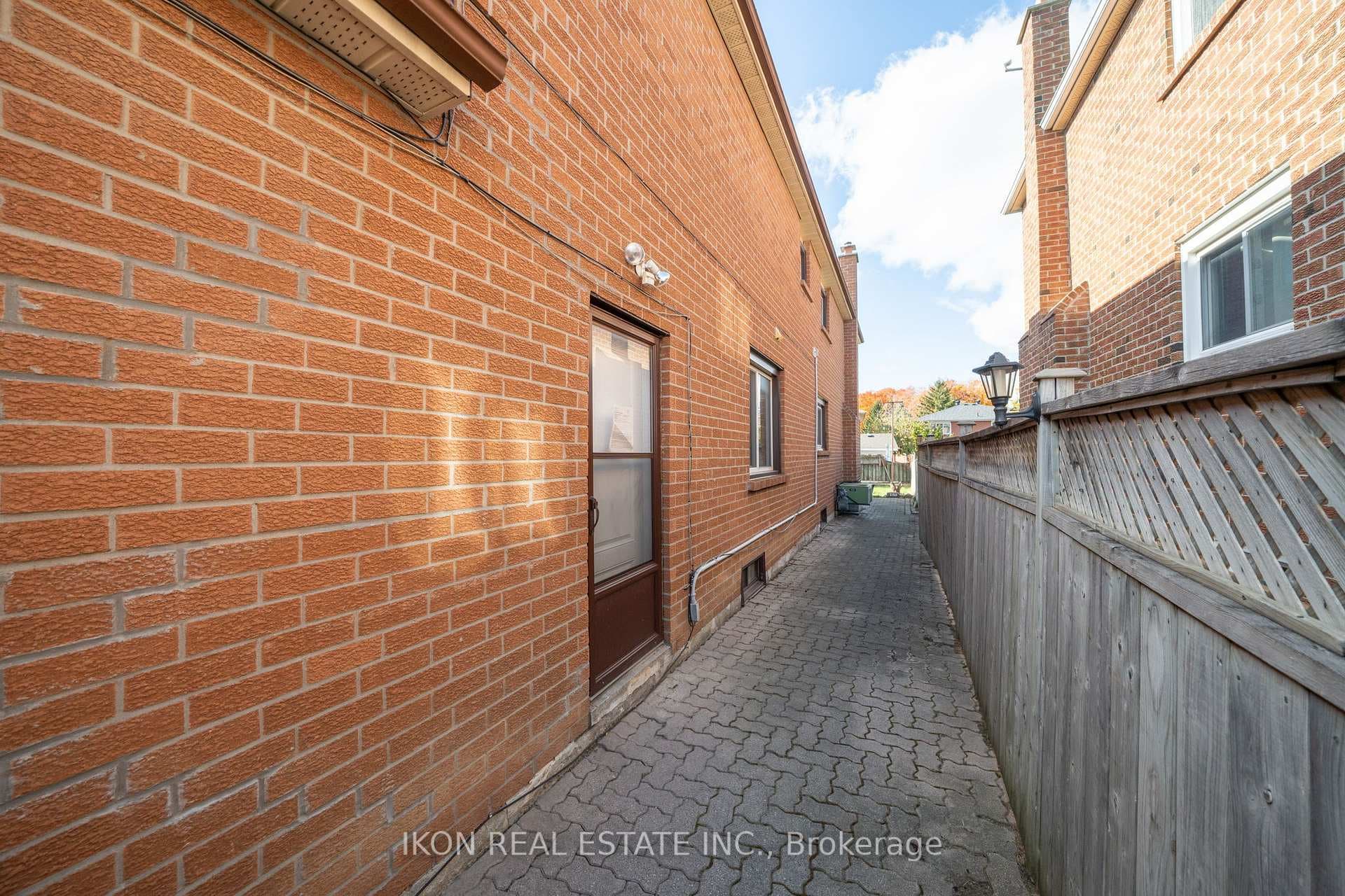 182 Tall Grass Trail photo 35
