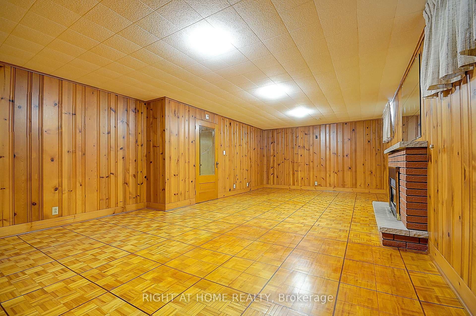 43 Hamptonbrook Drive photo 18