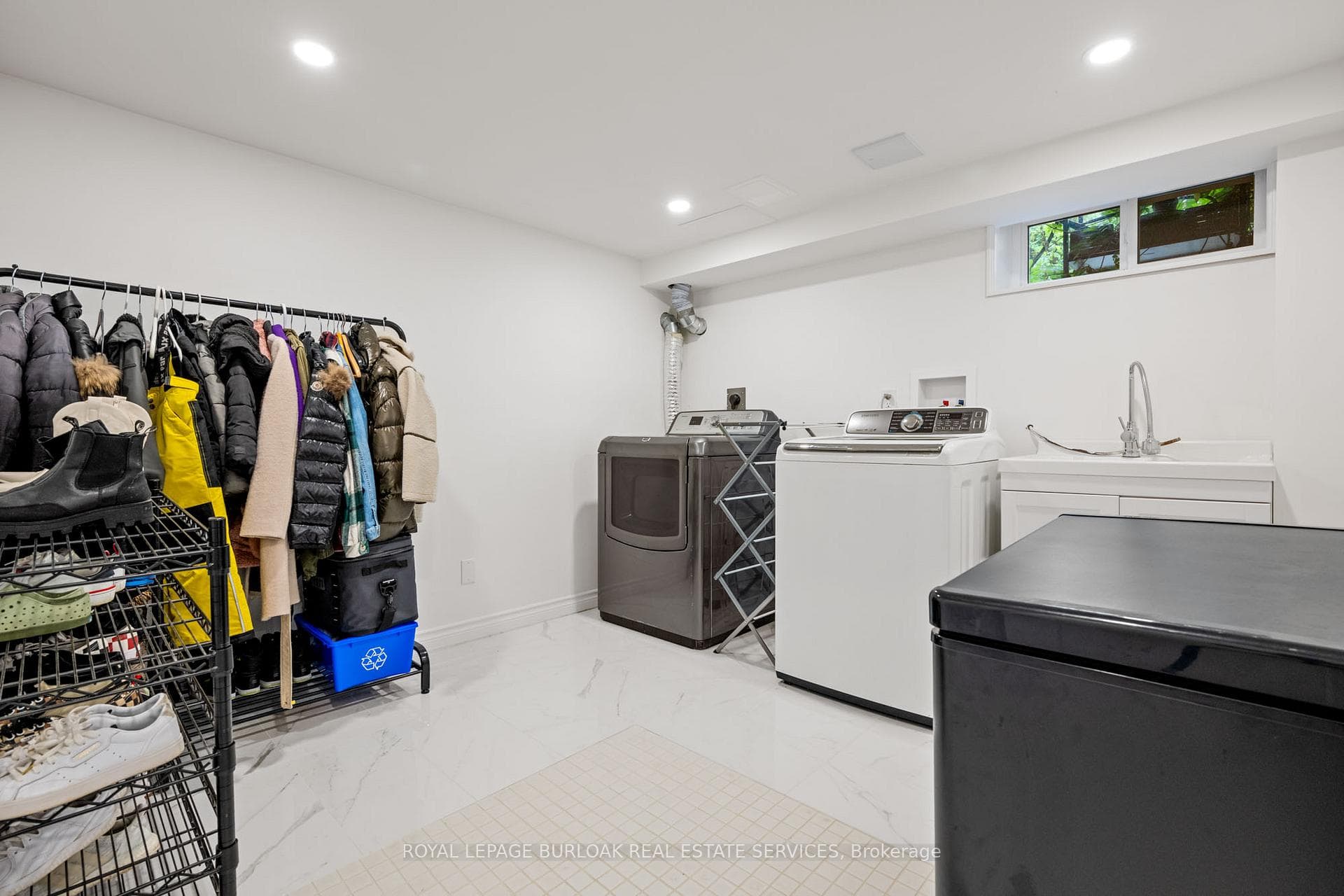2227 Deyncourt Drive photo 32