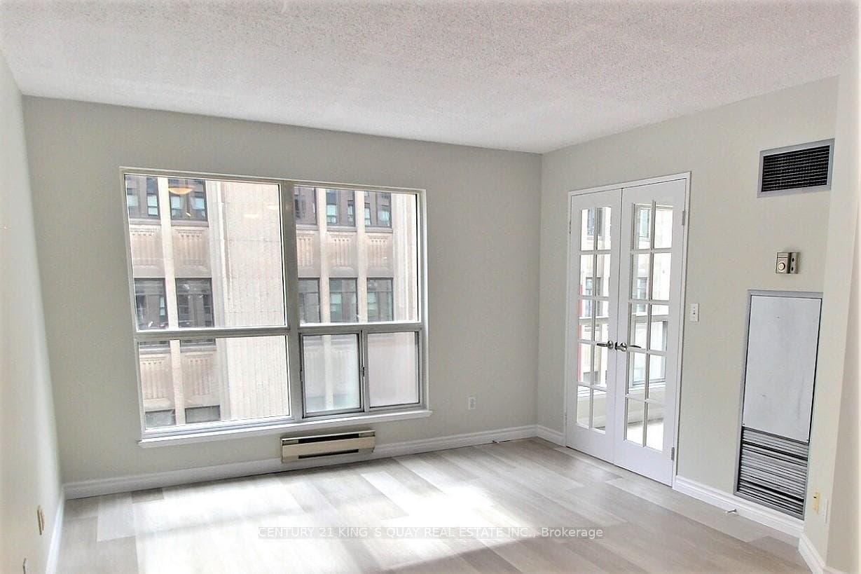 7 Carlton Street Unit 609 photo 12
