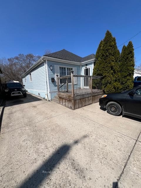 623 Knox Avenue photo 1