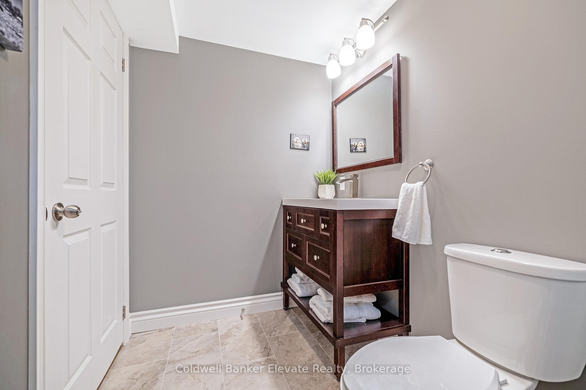 52 Curry Crescent photo 44