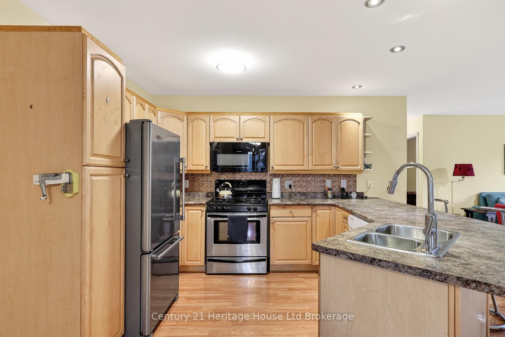 50 Wellington Avenue photo 8