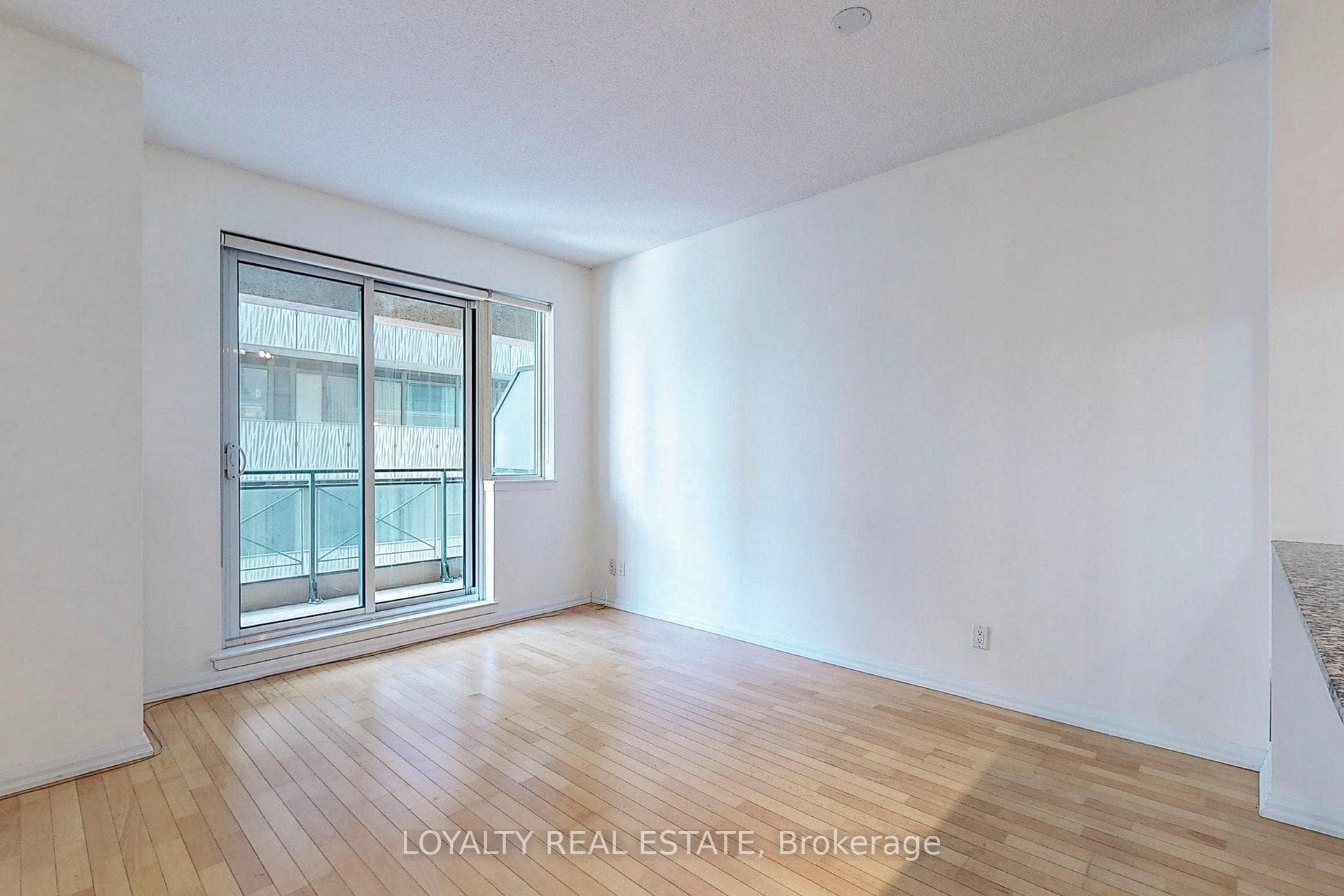 35 Hayden Street Unit 814 photo 7