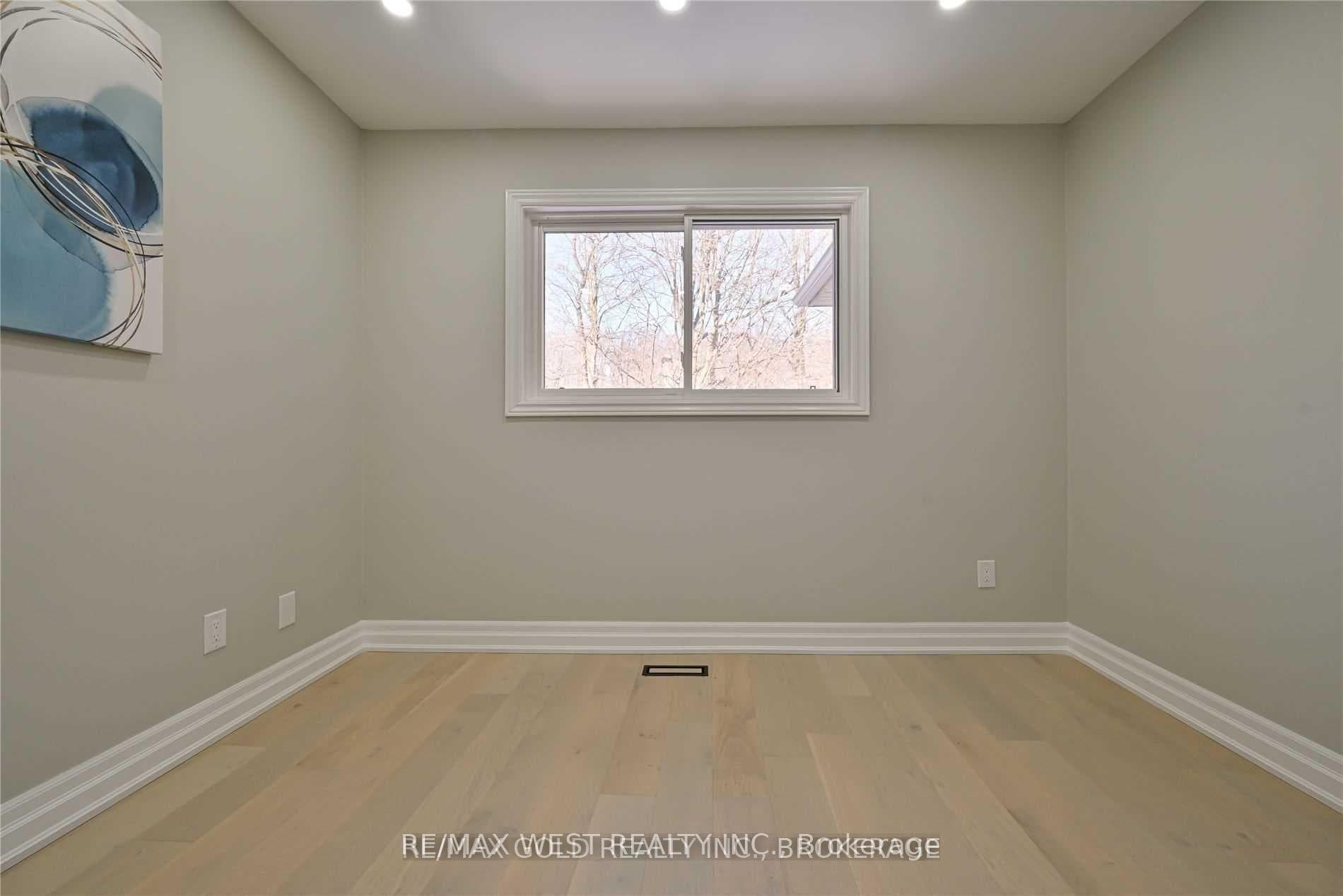 48 Regentview Drive photo 27