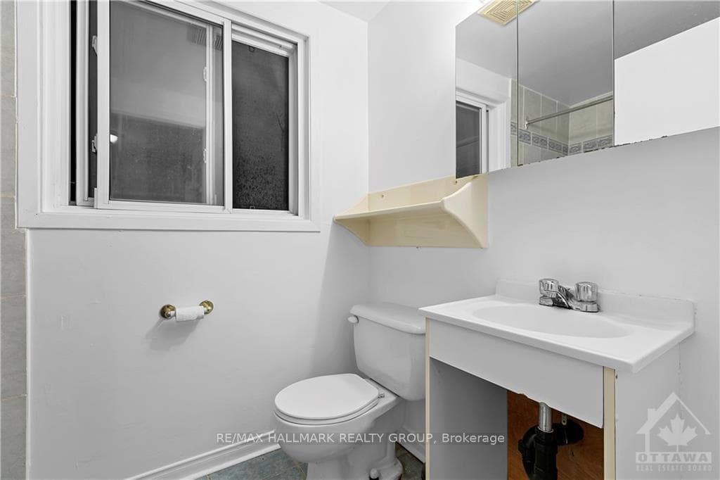 1474 HEATHERINGTON Road Unit C photo 22