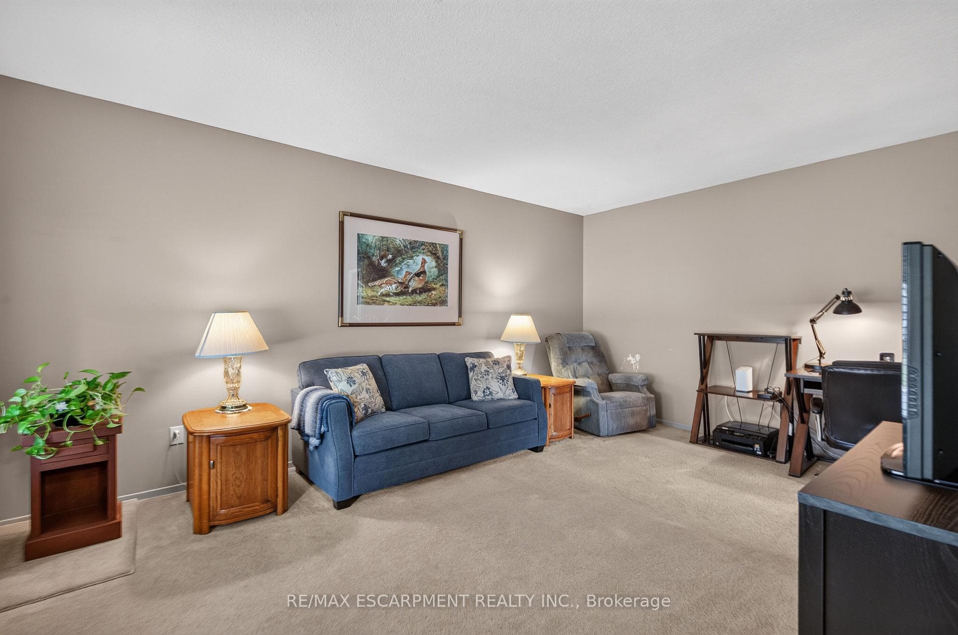 28 Boston Crescent photo 6