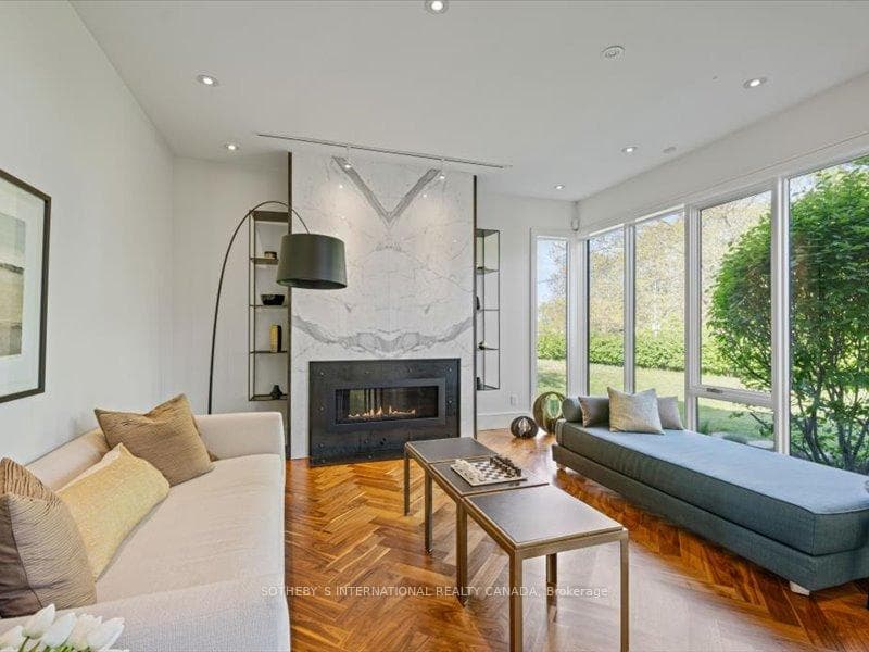 1487 Lakeshore Road photo 5