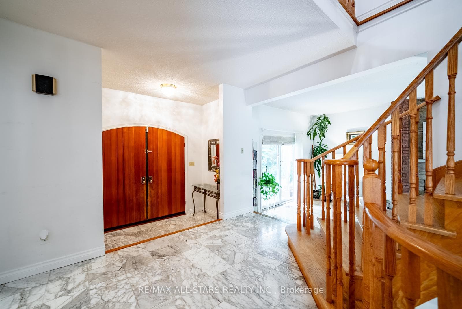 23 Forfardale Road photo 10