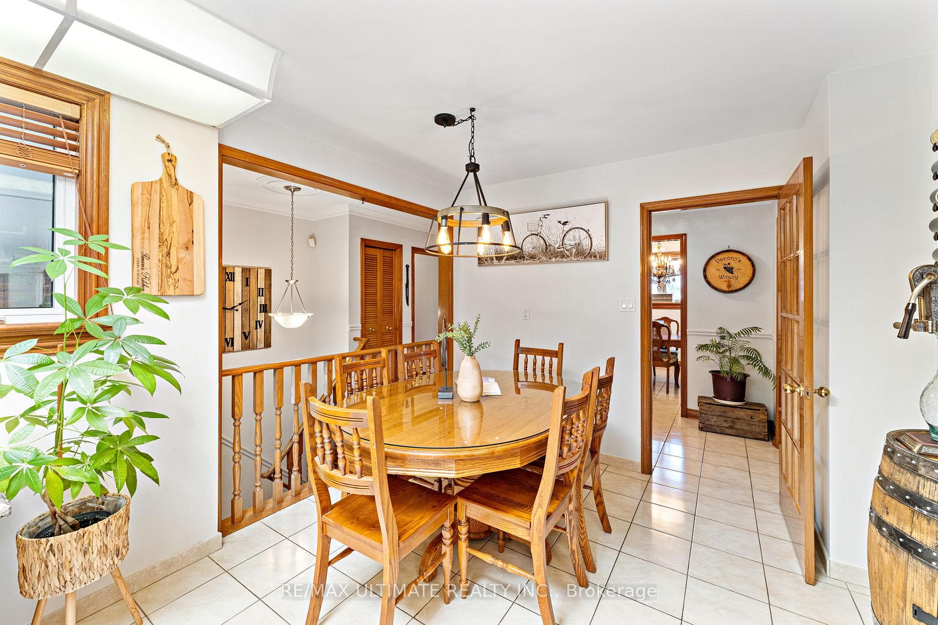 open spacious eat-in kitchen