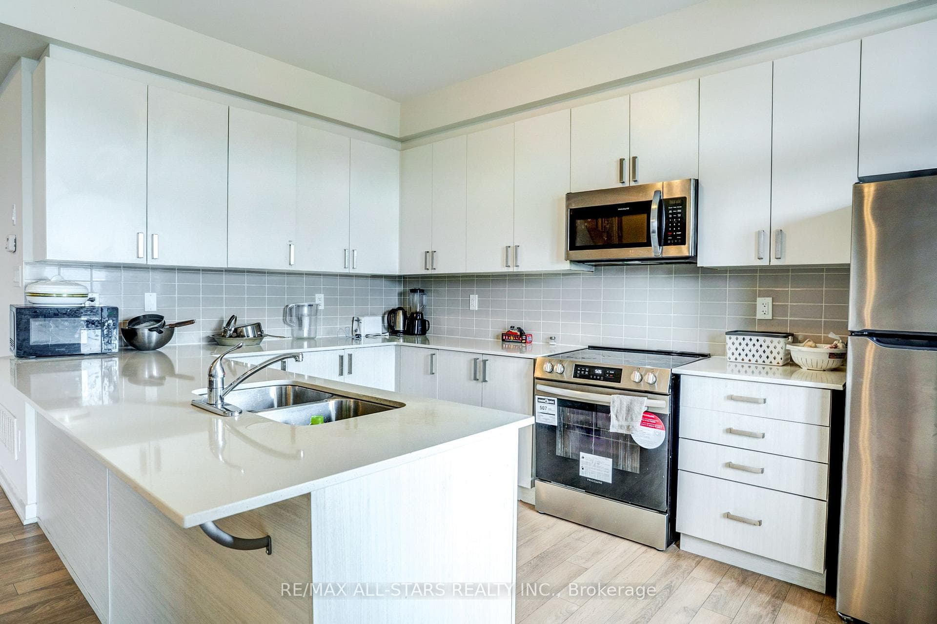 1865 Pickering Parkway Unit #904 photo 13