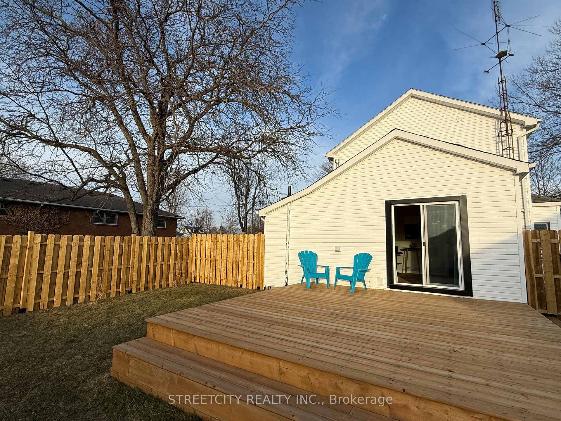 2593 DURYEE Street photo 23