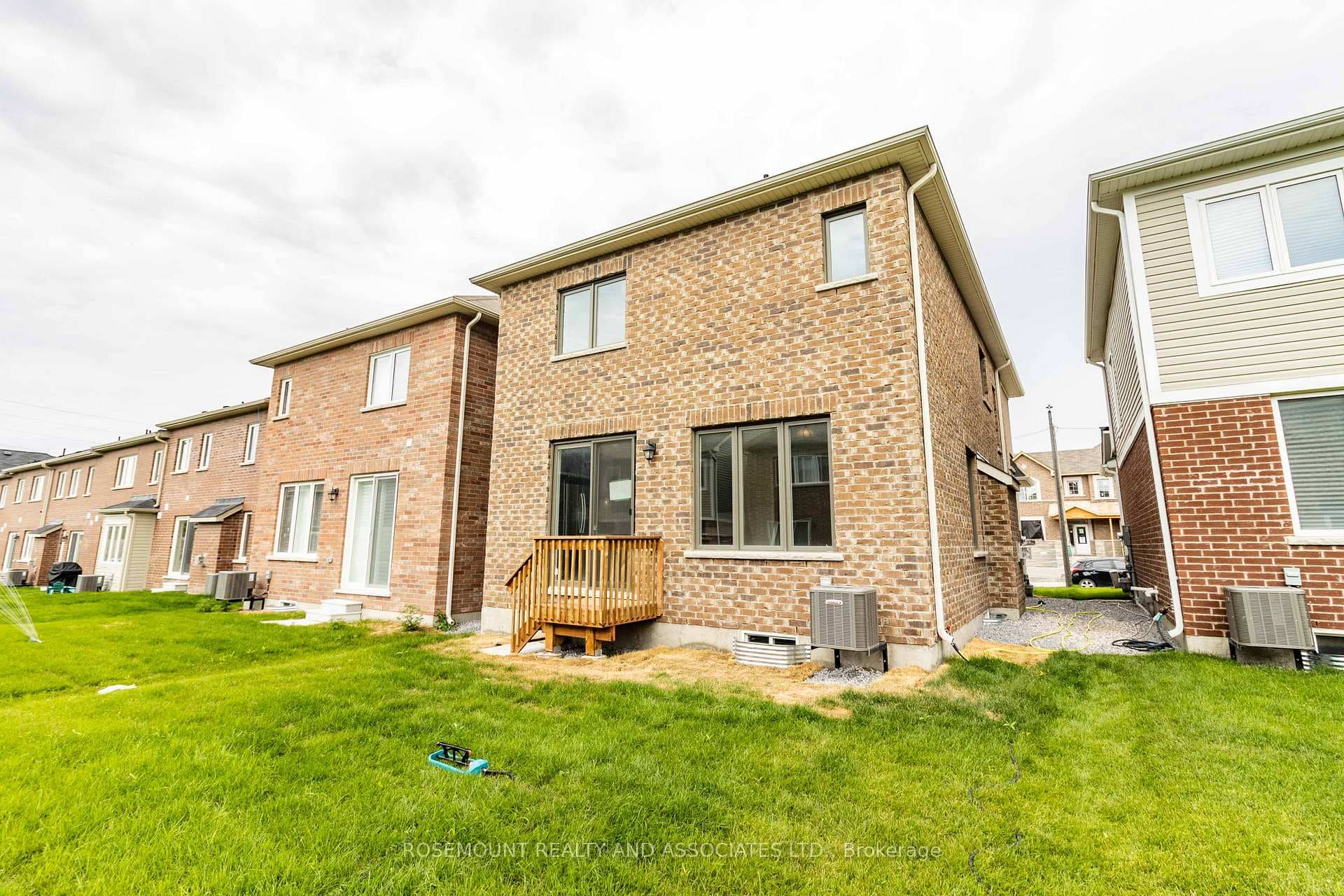 41 George Holley Street photo 37