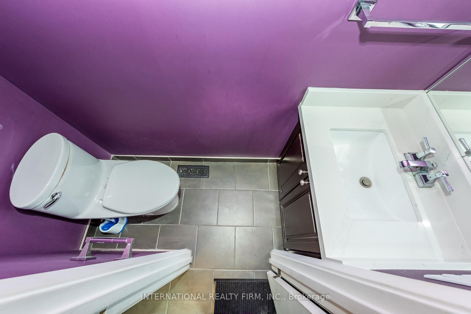 6855 Glen Erin Drive Unit 15 photo 5