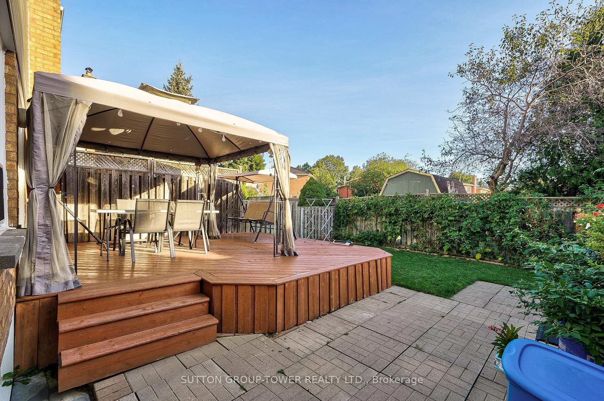 51 Dumfries Avenue photo 37