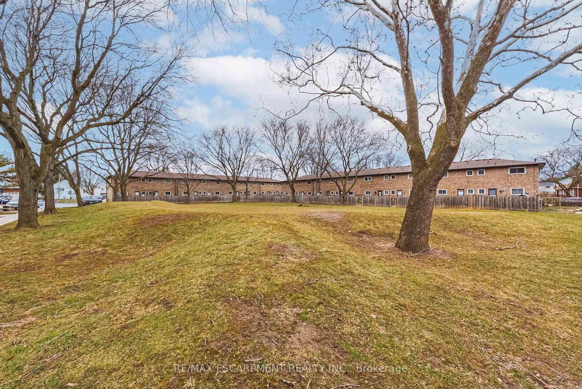 38 Glenburn Court photo 24