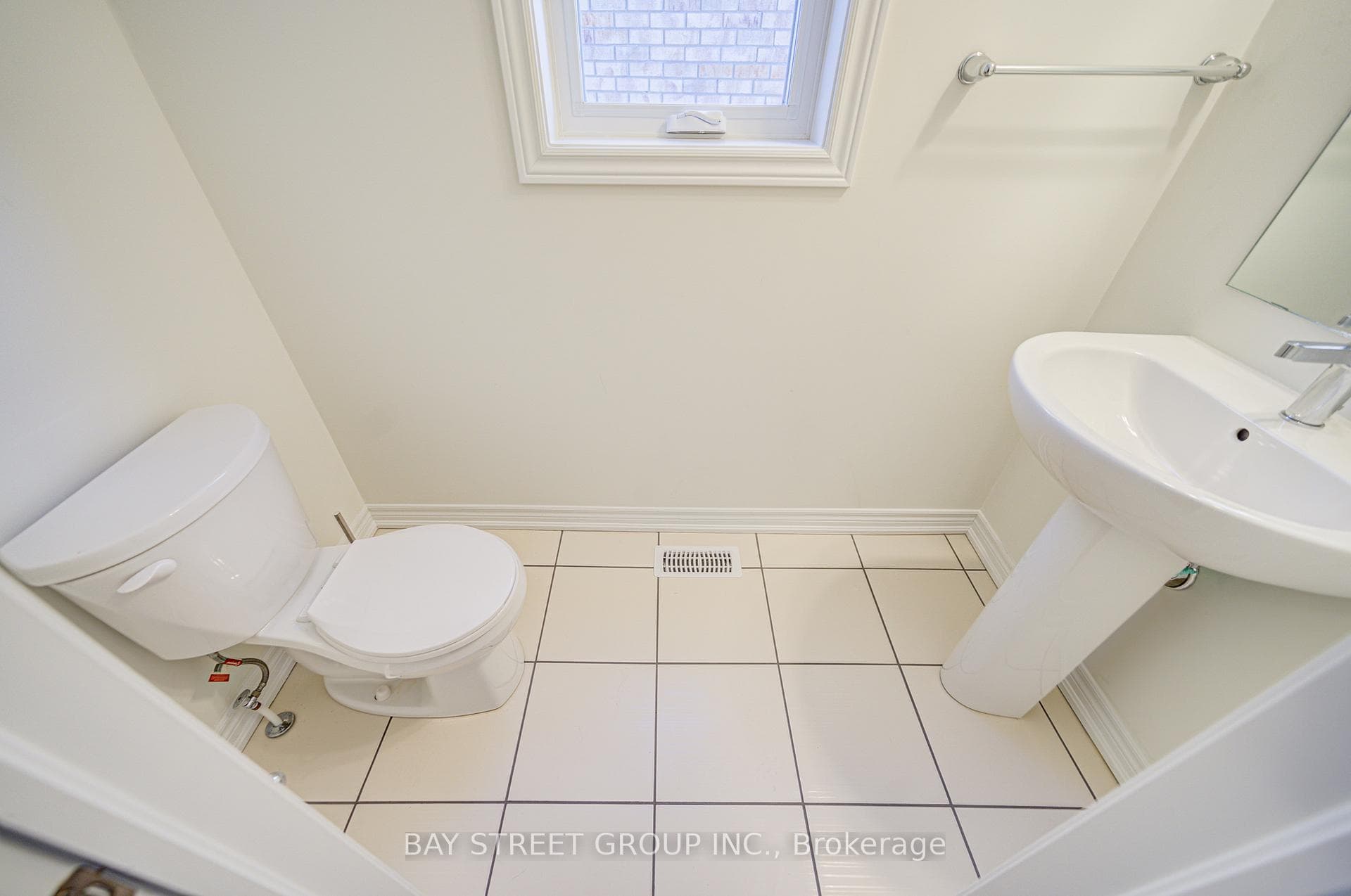 87 Bayardo Drive photo 8