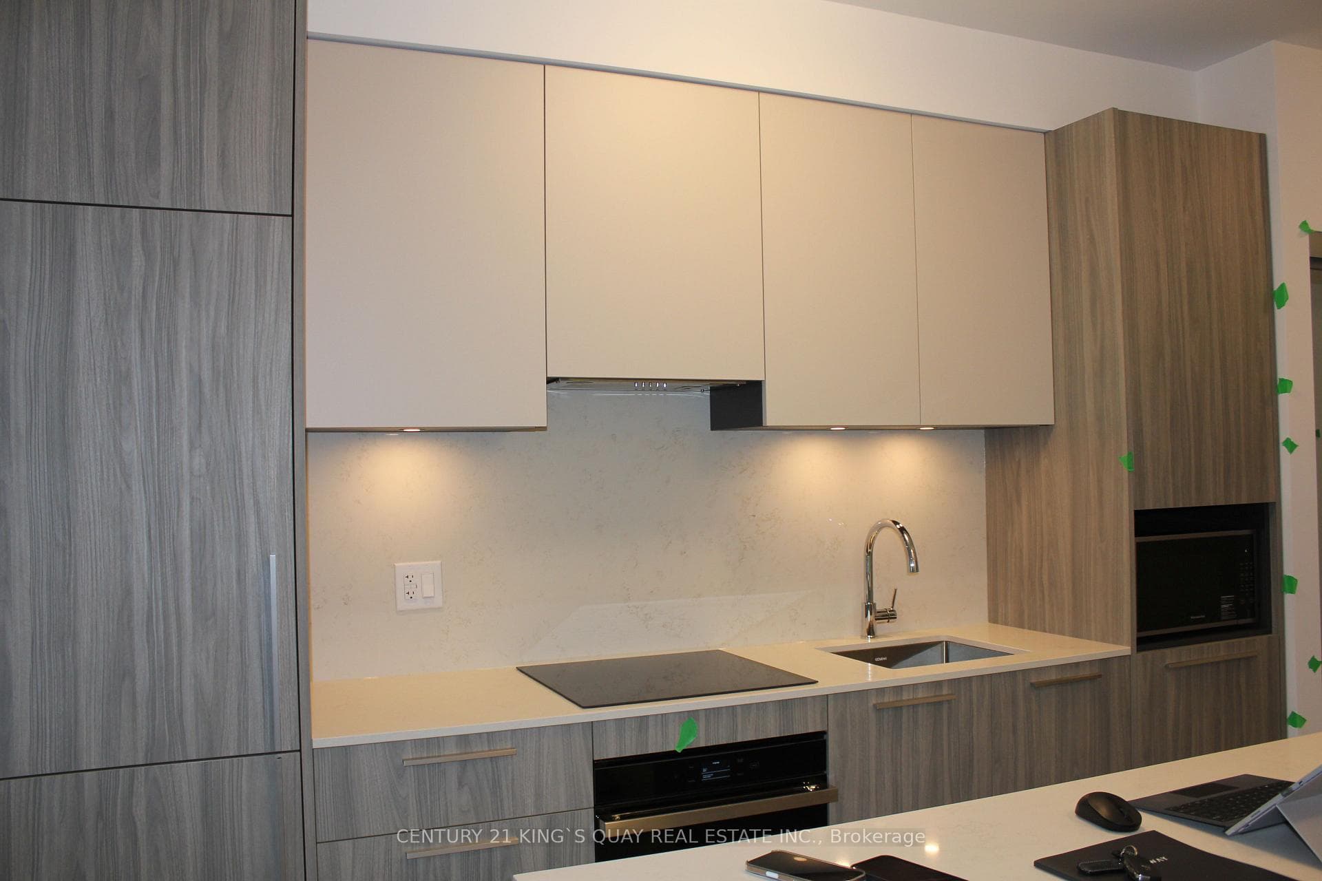 65 Broadway Avenue Unit 1601 photo 3