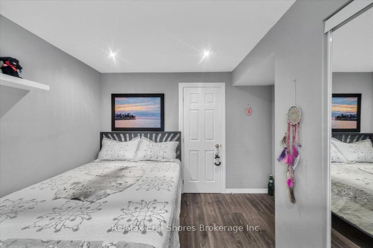 84 Doctor Moore Court photo 28
