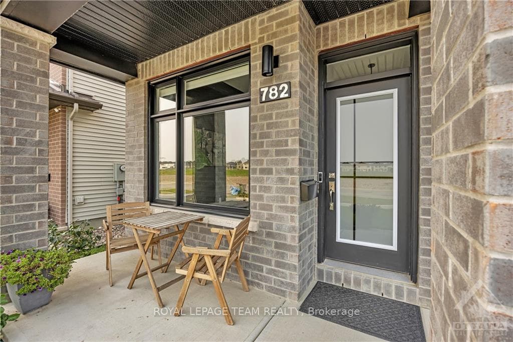 782 COPE Drive photo 3