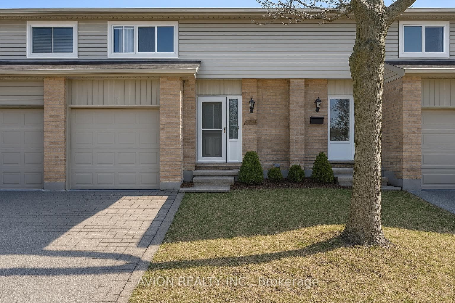 5536 Montevideo Road Unit 2 photo 1