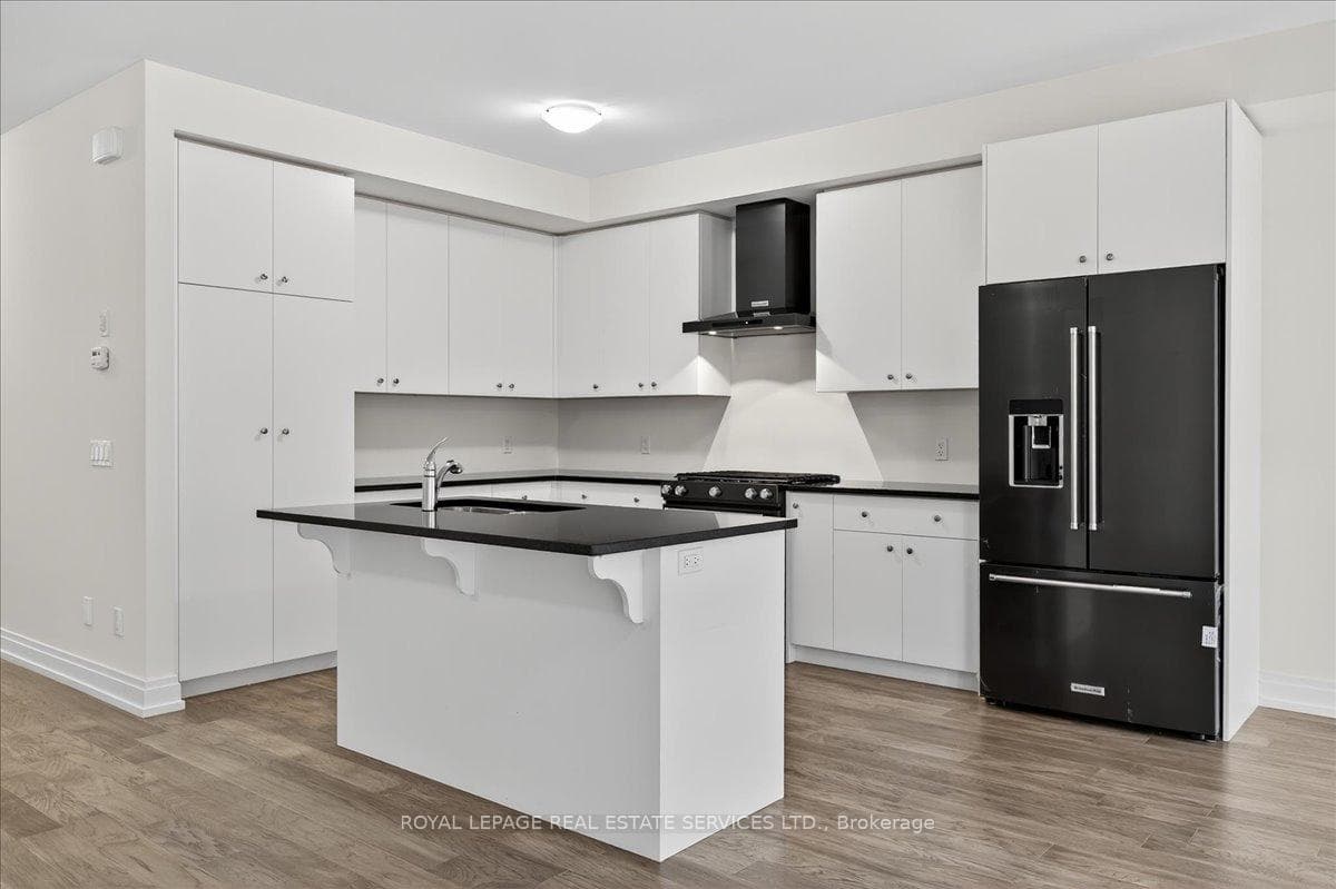 43 Kenesky Drive photo 10