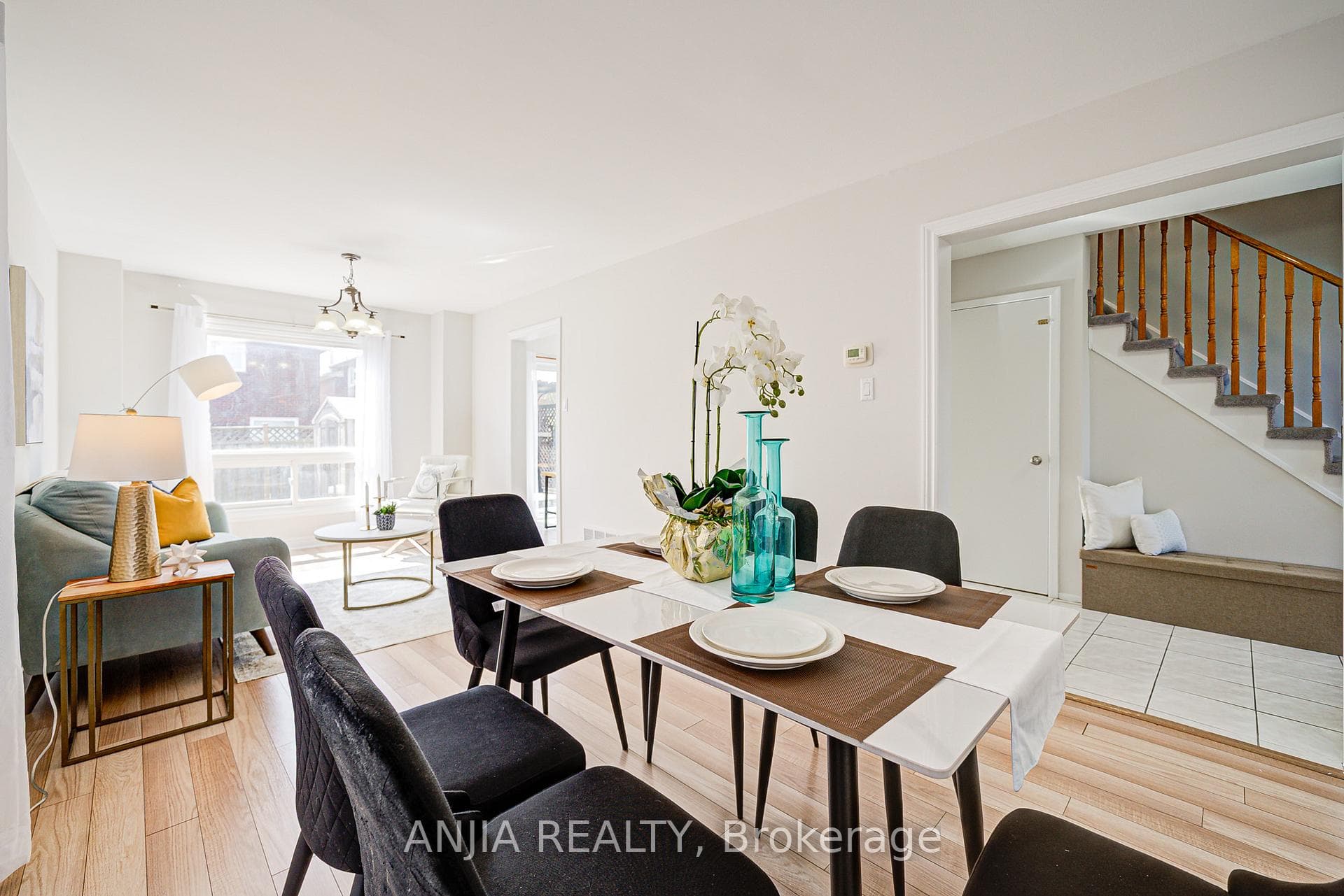 91 Dumfries Avenue photo 10