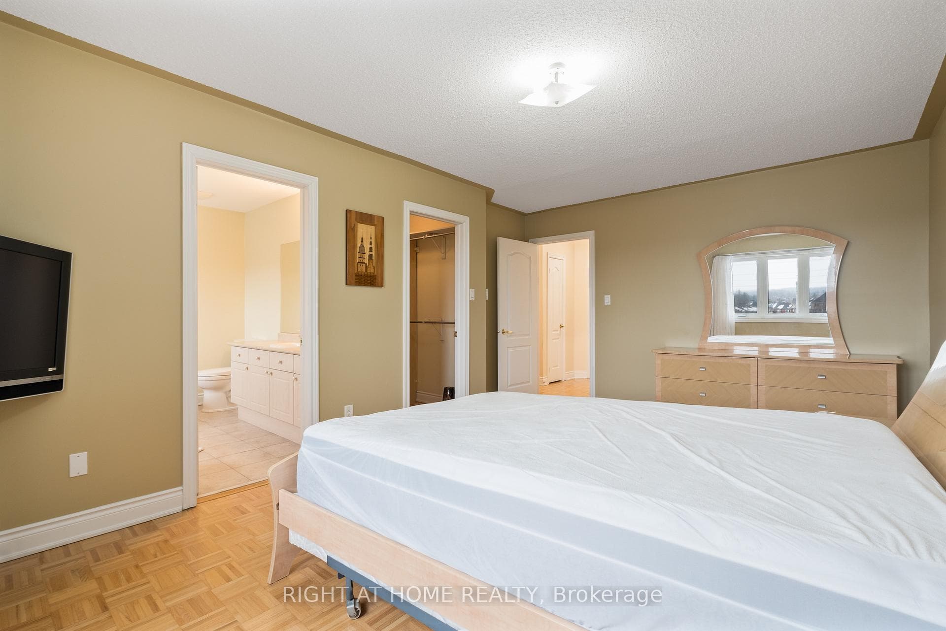 16 Honeywood Road photo 15