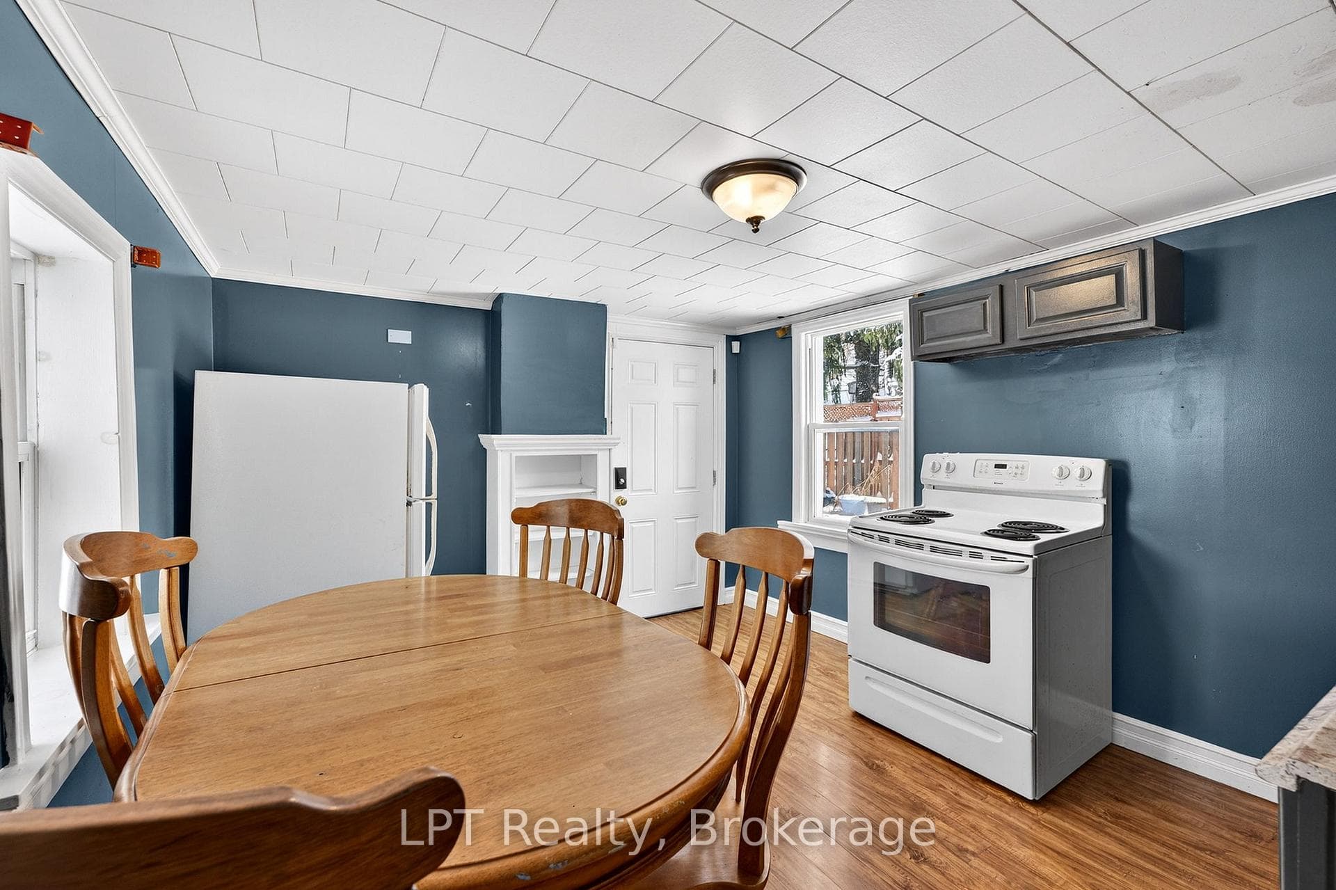 176 Garden Street photo 12