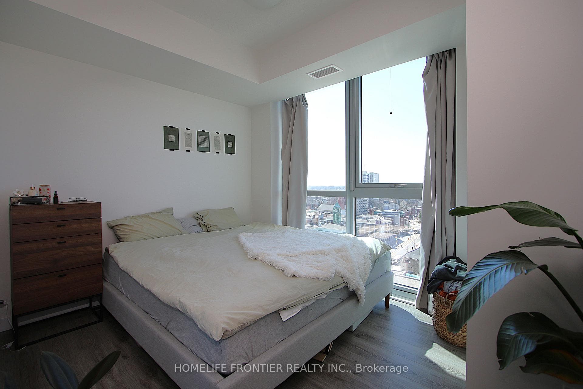 60 Frederick Street Unit 1209 photo 8