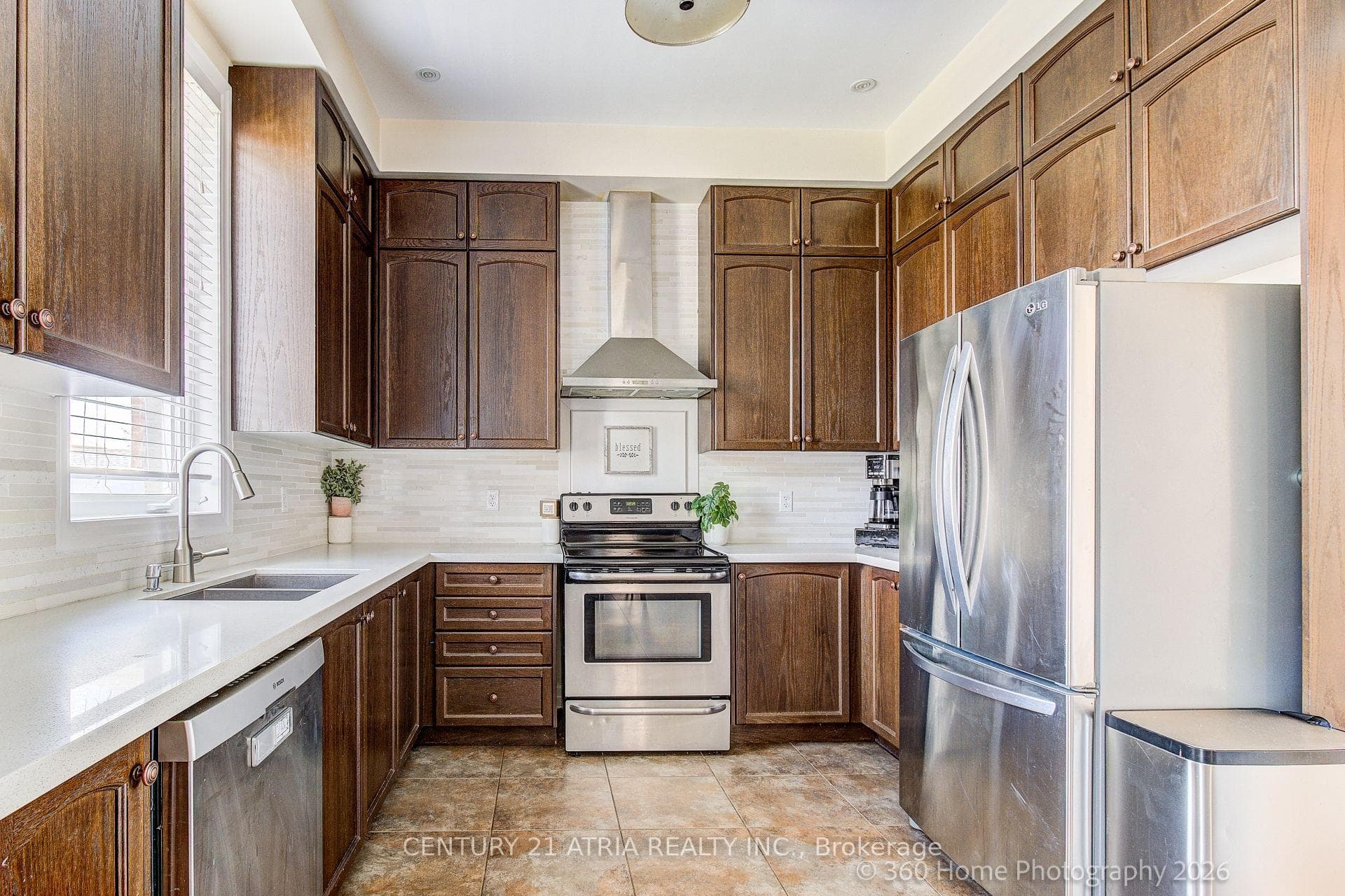 1386 Sheldon Street photo 7