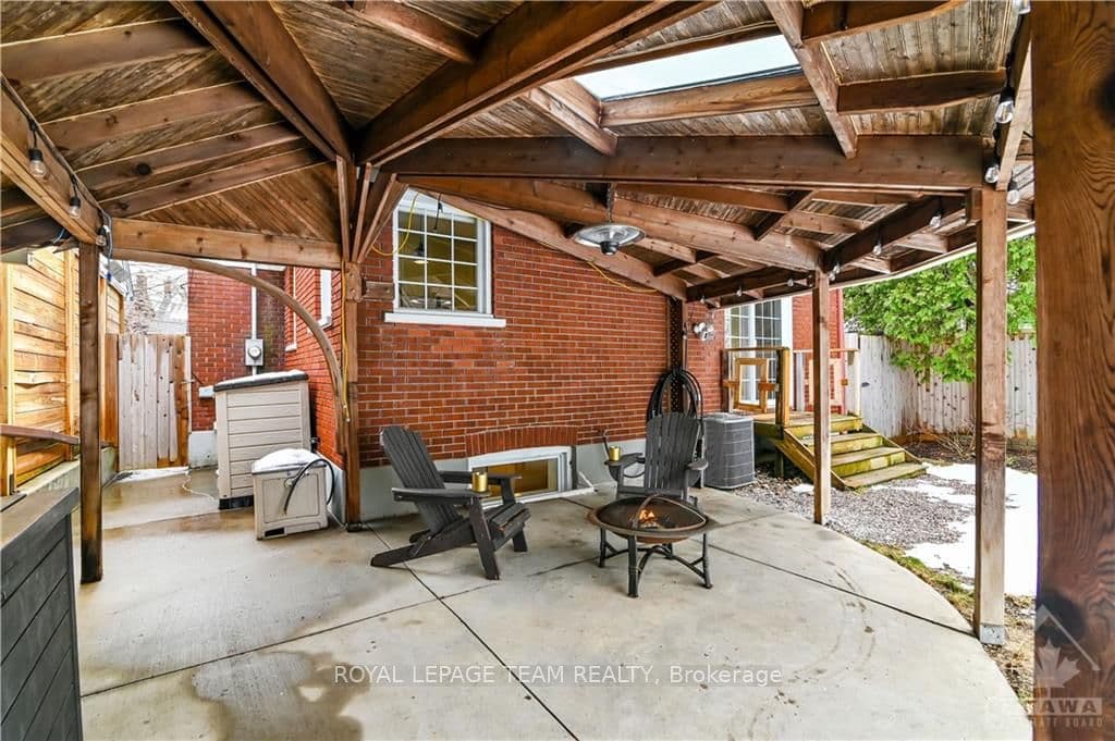 3 FREDERICK Place photo 24