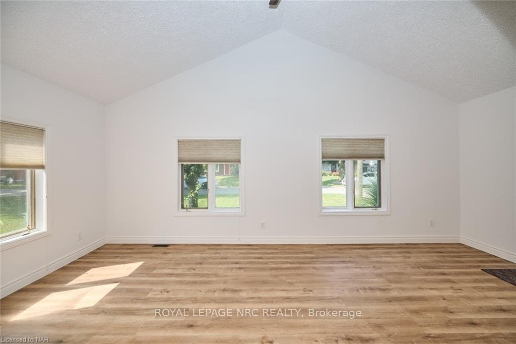14 Woodelm Drive photo 6