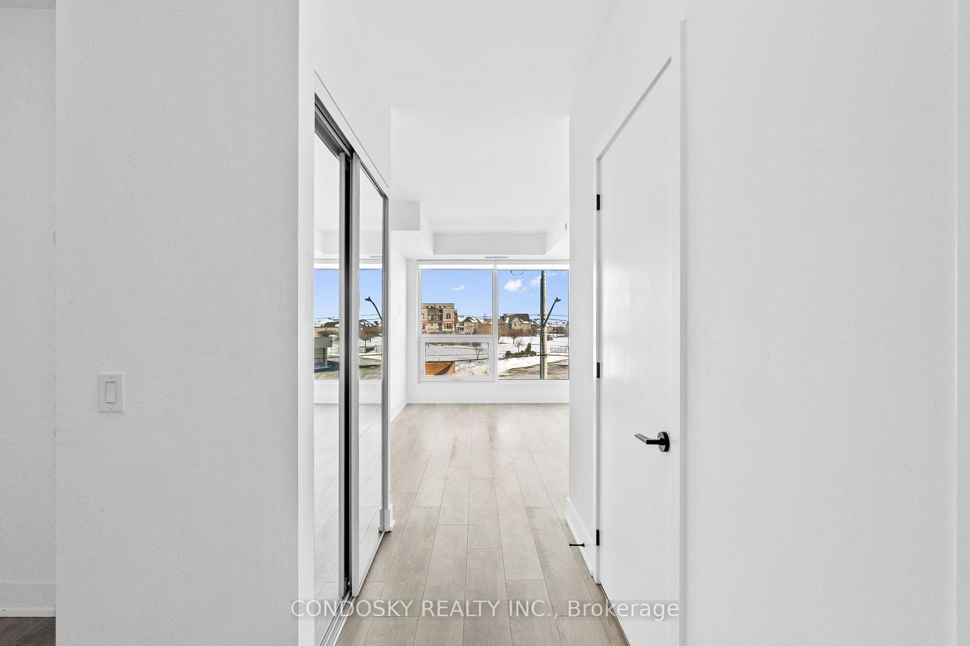 2450 Old Bronte Road Unit 205 photo 3