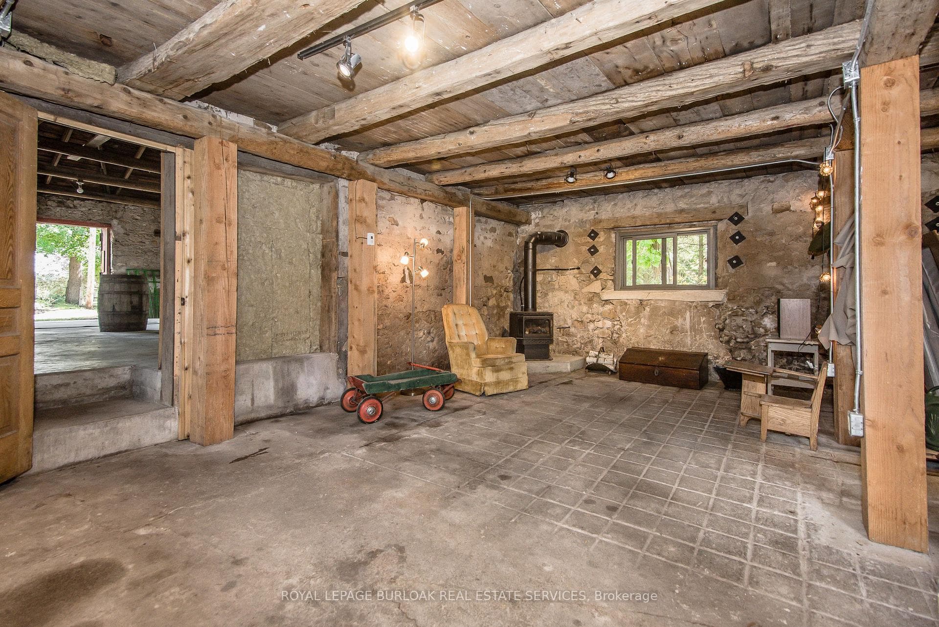 1608 Clyde Road photo 37