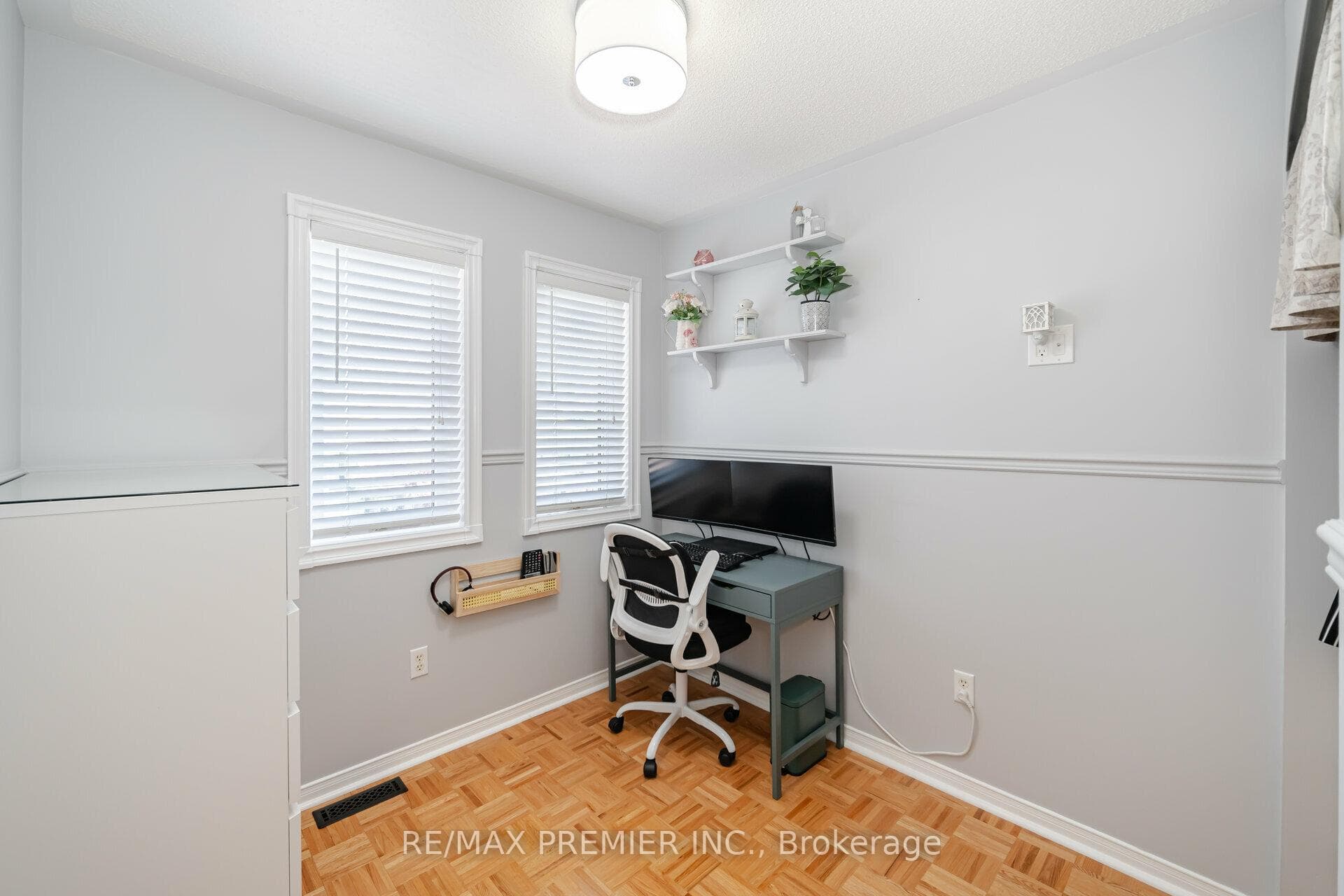 16 Michelle Drive photo 31