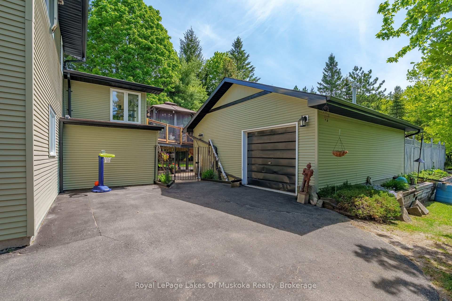 46 Meadow Heights Drive photo 44
