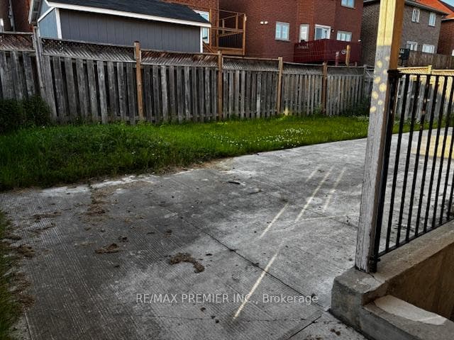 42 Pinecone Drive photo 31